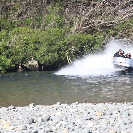 Riverbank Retreat Rai Valley المظهر الخارجي الصورة